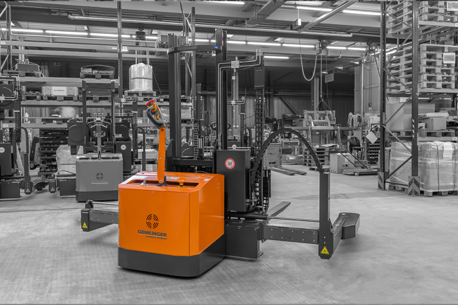 Genkinger EGPL18 Elektro-Vierwege-Hochhubwagen