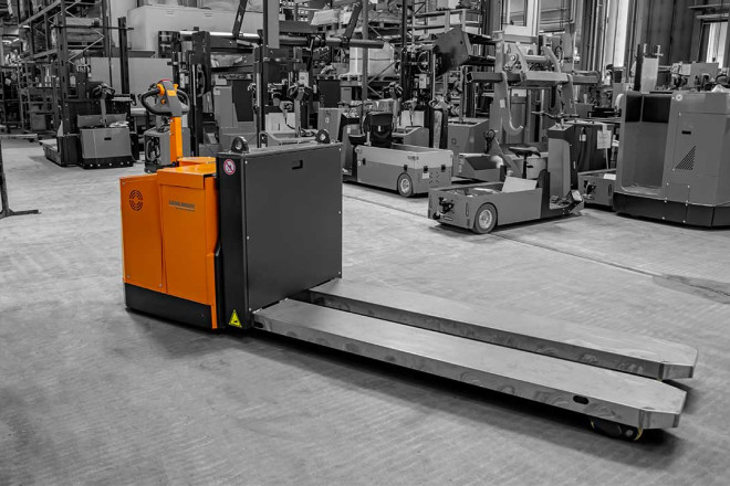 Genkinger EGU Elektro-Niederhubwagen mit Edelstahlgabeln für schwere Sonderpaletten